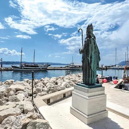 Amazing Apartment In Baska Voda Apartment Baska Voda