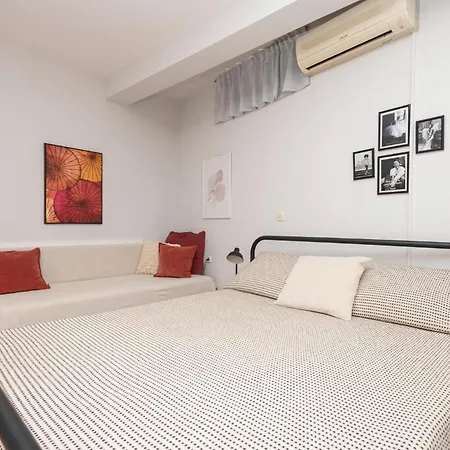 Amazing Apartment In Baska Voda Apartment *